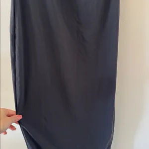 SKIMS Onyx Fits Everybody Sleeveless Spaghetti Straps Slip Dress Size Large, $88 thumbnail 4