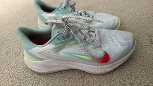 Nike Zoom Sneakers Women’s thumbnail 1