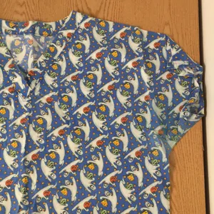 Halloween Print Scrub Top 2 Pockets Skulls Ghosts & Pumpkins Size XL thumbnail 3