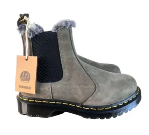 Dr. Martens Women’s Leonore Faux Fur Lined Nubuck Chelsea Boot Size 6 #666 thumbnail 1
