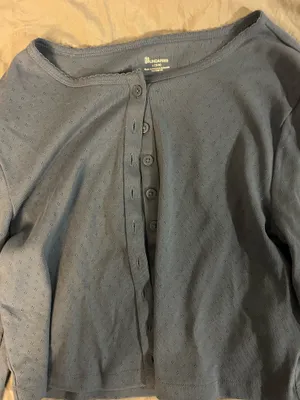 Buttons Button top sweater thumbnail 2