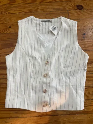 Abercrombie Linen Vest thumbnail 2