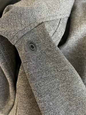 Lululemon On-Track Crew
Heathered Black thumbnail 8