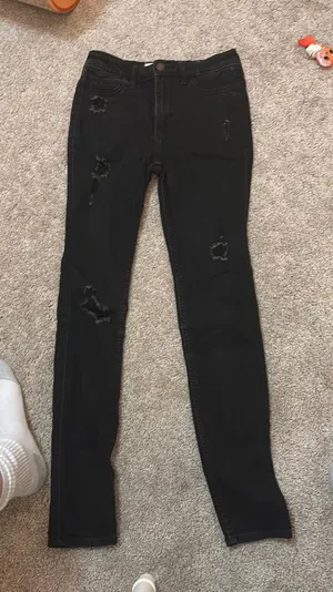 Hollister Black High-Rise Skinny Jeans thumbnail 1