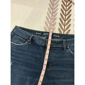 Apt. 9 Bermuda Shorts Size 14 Dark Wash Cuffed Distressed Denim thumbnail 7