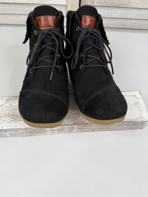 MAD LOVE Women's Black "Shelby" Desert Wedge Lace Up Faux Suede Ankle Bootie-9 thumbnail 6