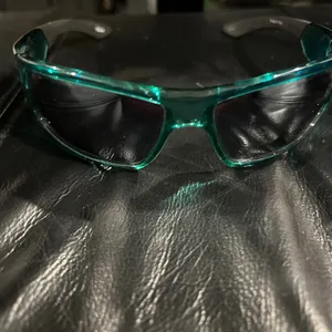 Identity Stylish Green Sunglasses thumbnail 11