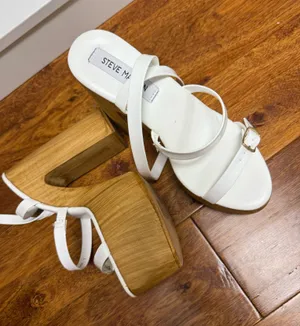 Steve Madden platform heels  thumbnail 1