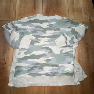 Aerie‎ Womens Oversized Camo Sweatshirt Green Grey Camouflage Side Slit Large thumbnail 5