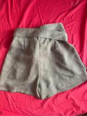 Wilfred Paperbag Tie-Waist Shorts in Light Olive thumbnail 4
