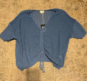 143 Story Top Boutique thumbnail 1