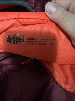 REI Co-Op Flash Insulated Hybrid Lightweight Packable Burgundy Hooded‎ Jacket thumbnail 11