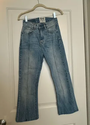 Revice Denim - Venus Flare Jeans in Eclipse thumbnail 3