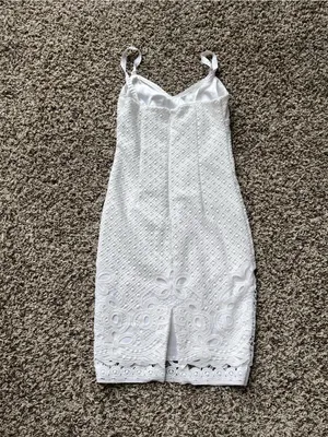 White House Black Market Lace Dress thumbnail 7
