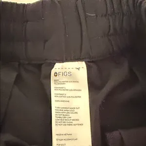 FIGS high waisted Black Jogger scrub pants thumbnail 4