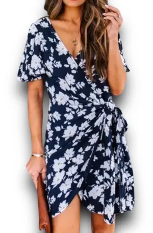VICI Blue Floral Wrap Mini Dress Vneck Short Sleeve Spring Summer Size Medium thumbnail 1