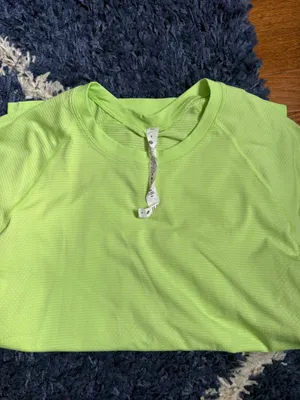 Lululemon Swiftly Tech Short Sleeve thumbnail 5