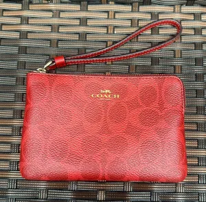coach Corner Zip Wristlet In Signature Canvas caq75 thumbnail 1