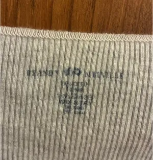 Brandy Melville Cropped Grey Long Sleeve thumbnail 3