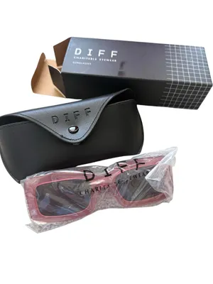 DIFF Eyewear Indy Rectangular Sunglasses Reddish Pink New in Box thumbnail 2