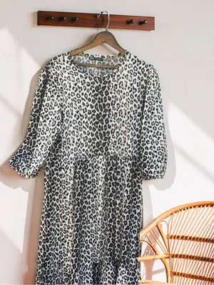 Zara Leopard Print Tiered Midi Dress Women’s Size M thumbnail 4