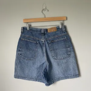 Riders By Lee Vintage Denim High-Rise Shorts 100% Cotton Blue Women's Size 10 thumbnail 2