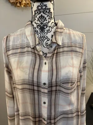 Susina Size Large Long Sleeve Plaid Shirt thumbnail 2