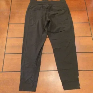 Athleta Trekkie north joggers black 4p thumbnail 8