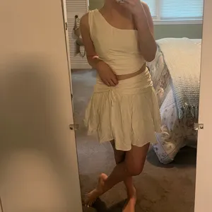 These Three Boutique white flowy vacation set  thumbnail 5