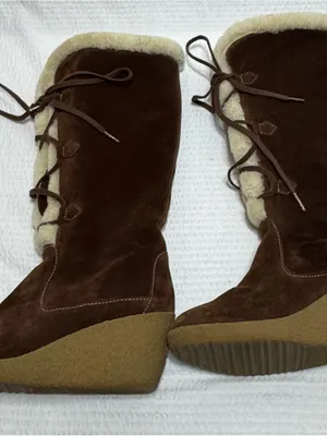 Women’s Brown Suede Wedge Winter Boots with Shearling Trim thumbnail 1