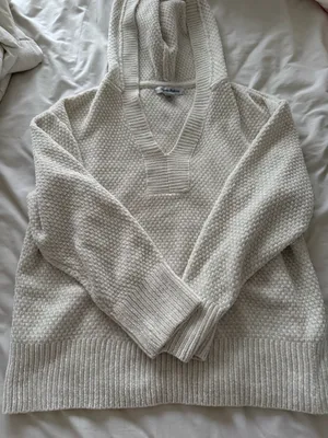Tommy Bahama Sweater thumbnail 1