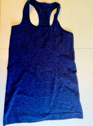 Lululemon Athletica Blue Fitted Sleeveless Tank Top thumbnail 1
