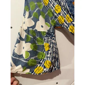 Jams World Top Women Sz L Patchwork Floral Abstract Colorful Artsy Hawaii USA‎ thumbnail 4