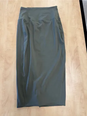 Lululemon Nulu Slim-Fit High-Rise Midi Skirt Green Size 6 2024 Square Dot thumbnail 4