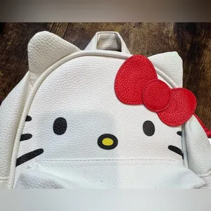 SANRIO | Hello Kitty small bow face, 3D ears, backpack. thumbnail 9