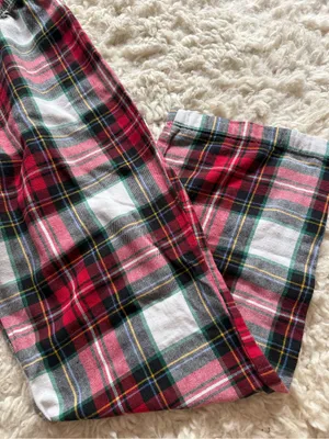 Old Navy Women’s Red Plaid Flannel Pajama Pants - Cozy Sleepwear thumbnail 2