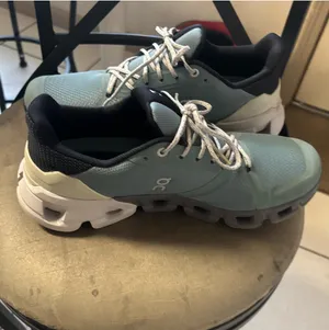 8.5 On Cloudflyer 3.0 Turquoise | sea glacier waterproof Women Running Shoes. thumbnail 4