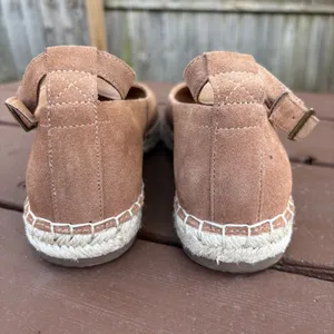 Como vintage Crown Vintage Tan Espadrille Flats | Size 7M thumbnail 7