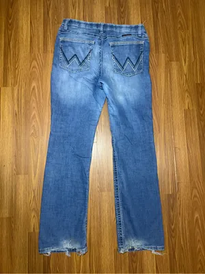 Wrangler Willow Ultimate Riding Jean Mid Rise Bootcut Embroidered Whiskered 34 thumbnail 4