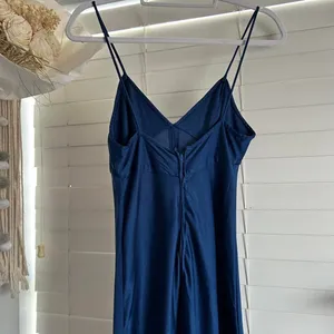 Vintage 70s Giorgio di Sant’Angelo Blue Pink Satin Floral Appliqué Maxi Dress S thumbnail 3