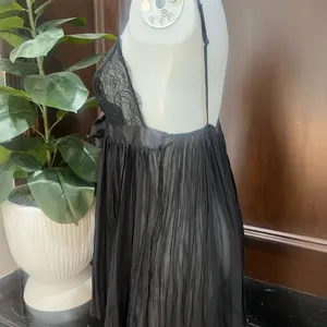 VICTORIA’S SECRET Very Sexy Pleated Babydoll Nightie Lingerie Small NWOT thumbnail 4