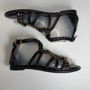 Free People 37 US 7 Gladiator Sandals Black Leather Studded Strappy Boho Flat thumbnail 2