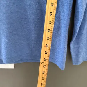 Saffron Womens 100% Cashmere V-Neck Sweater Light‎ Blue Long Sleeve Size Medium thumbnail 9