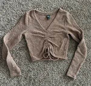 Sweater thumbnail 3