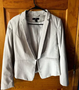 H&M Women’s Blazer thumbnail 1