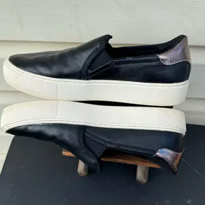 UGG Black Leather Slip On Sneakers Women Size 8 EU 39 Casual Platform Comfort thumbnail 8