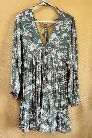 She + Sky Olivia Dress Olive Floral Pleated Mini V-Neck Open Back NWT Large thumbnail 1