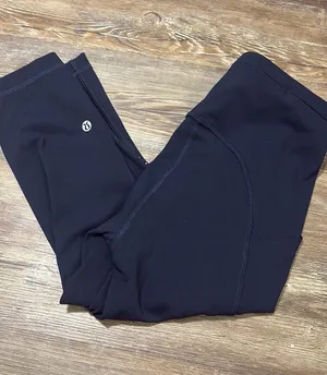 Lululemon Leggings Crop 0 thumbnail 1