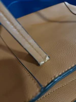 Source Unknown Tan Crossbody Tote with Gold Accents thumbnail 3