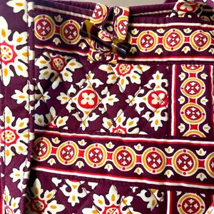 Vera Bradley Retired Medallion Burgundy Scroll Purse thumbnail 3